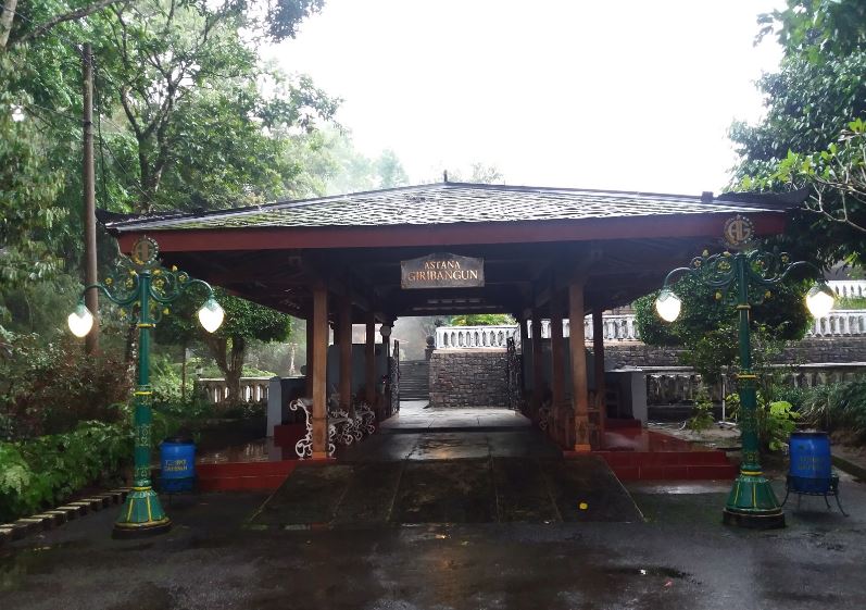 Astana Giribangun